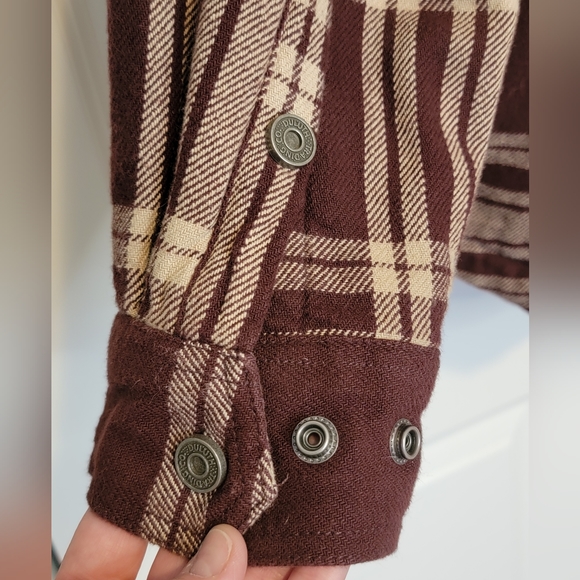 Men's Duluth Trading Co. Fleece Lined Relaxed-Fit Deep Brown Plaid Shirt Jac - M - Picture 6 of 12